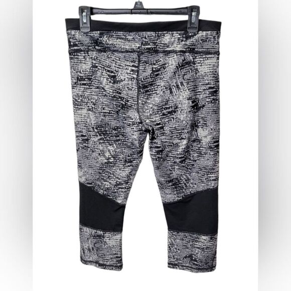 Calvin Klein Performance quick dry yoga pants capri size  XL Black gray legging - Picture 2 of 9